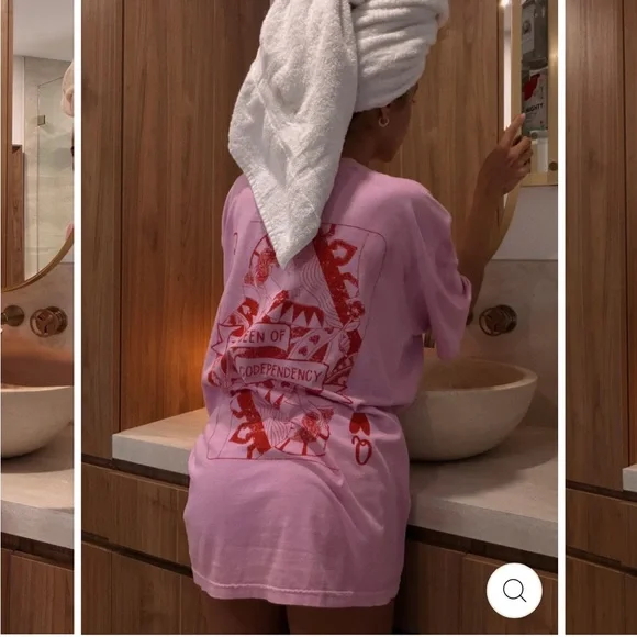 Hubs and Hers Queen of Codependency Pink Tee - Picture 2 of 4
